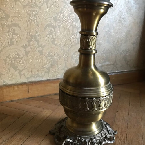 Antique brass floor lamp like new