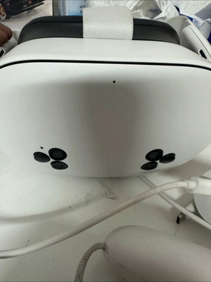 Meta Quest 3s 128GB VR headset μεταχειρισμένο με χειριστήρια και καλώδιο φόρτισης