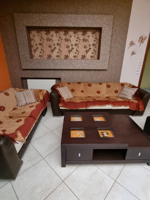 Extendable coffee table wenge used with 4 drawers and decorative glass