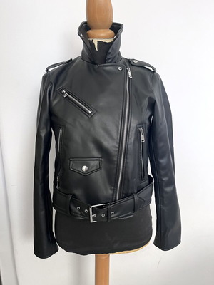Zara biker μπουφάν με ζώνη σε μαύρο, μέγεθος S