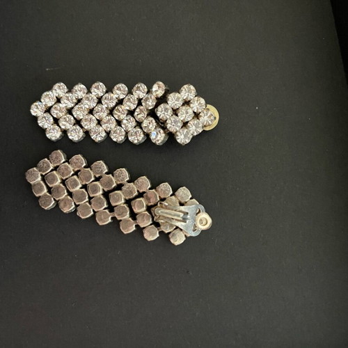 Earrings with rhinestones and clips like new