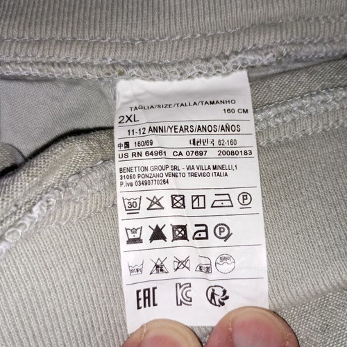United Colors of Benetton linen shorts like new, pistachio green, 11-12 years