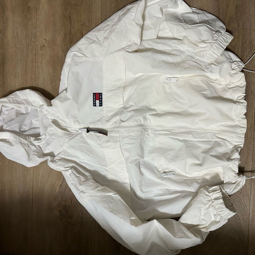Tommy Jeans windbreaker jacket size M like new, oversized, white