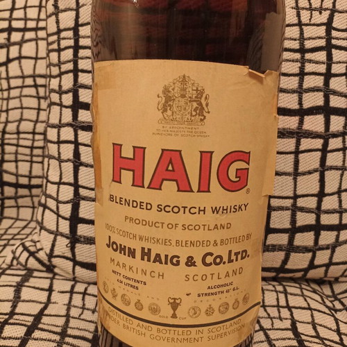Haig whisky collectible sealed 4.54 liters like new