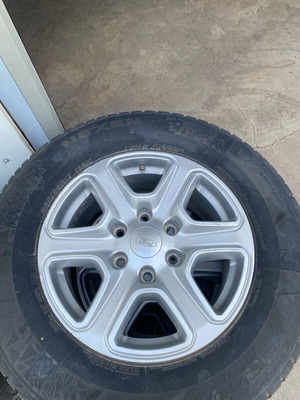 Ford Ranger 17" Rims like new 6x139.7 ET55
