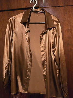 Satin blouse size M like new, bright brown color