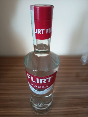 Flirt Vodka 0.7L new