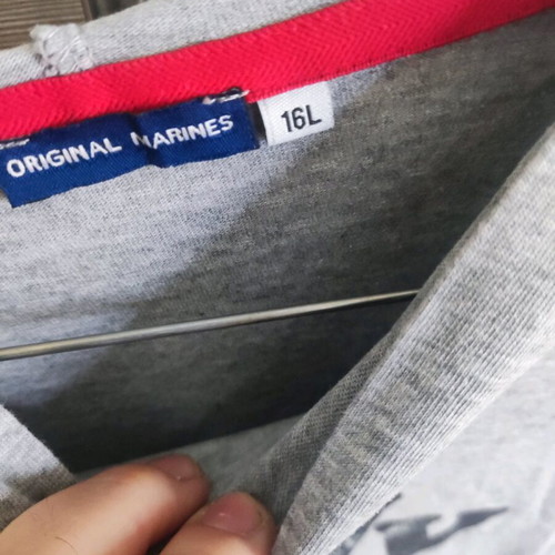 Long-sleeve tops pack 16 years like new, multicolored