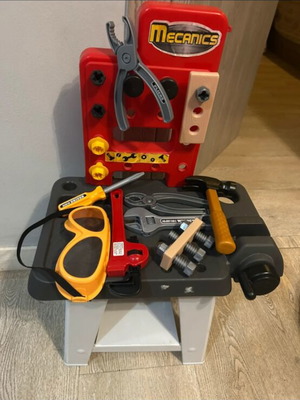 Toy set in like new condition