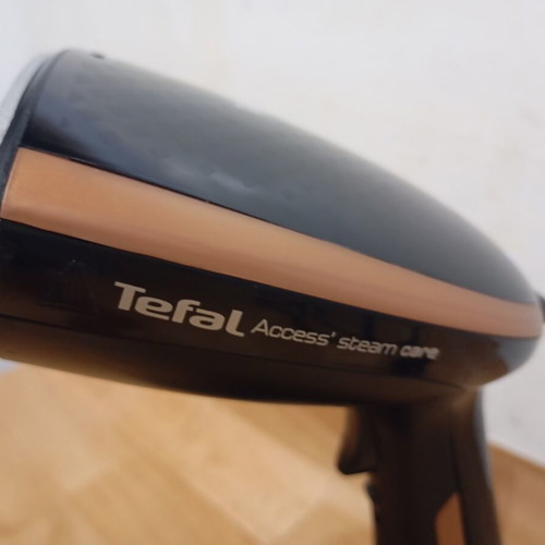 Tefal hand steamer iron used, good working condition