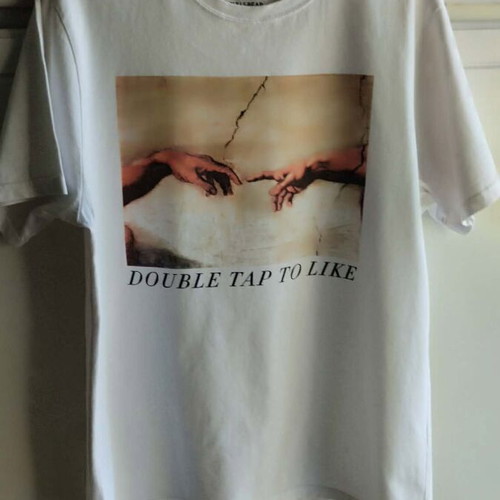 Pull & Bear T-shirt Large with Double Tap to Like print, like new