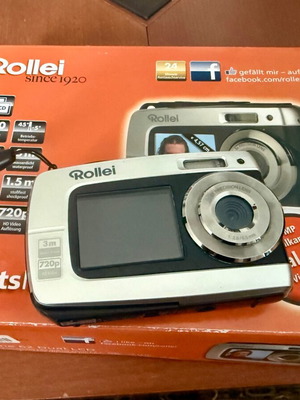 Rollei Sportsline 62 Dual Orange digital camera like new, waterproof 3m