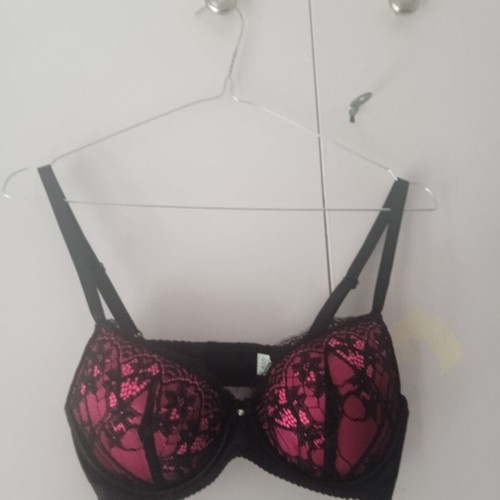 Push up bra καινούργιο με δαντέλα και μπανέλα, νούμερο 75Β, μαύρο και ροζ