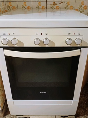 PITSOS electric stove like new with enamel hobs