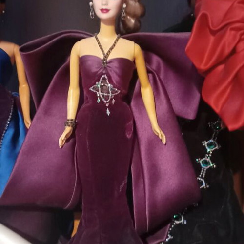Bob Mackie vintage Barbie dolls with jewellery and original box new