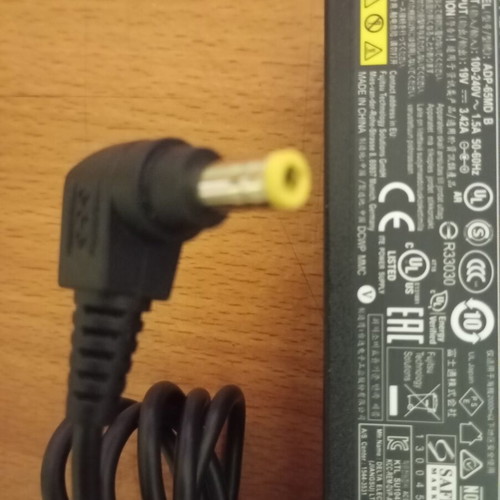 Fujitsu laptop charger original