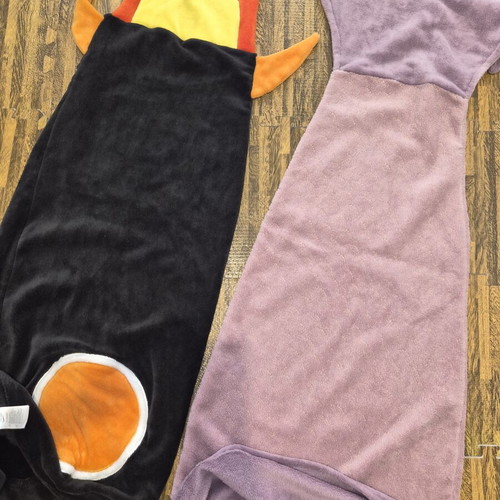 Purple lilac mermaid blanket and black flame blanket