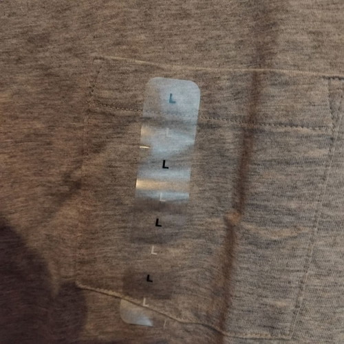 GAP T-shirt Large gray new with tags