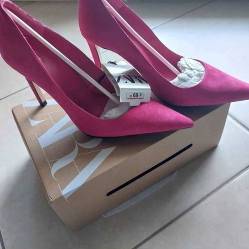 Zara pumps new, pink suede size 38