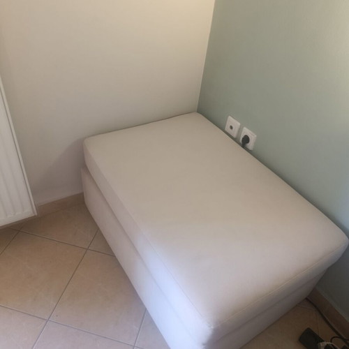 Stool sofa like new with easy-clean fabric