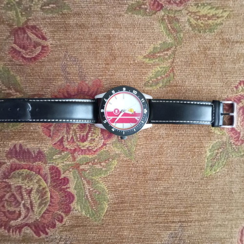 Shell collectible watch functional, needs batteries
