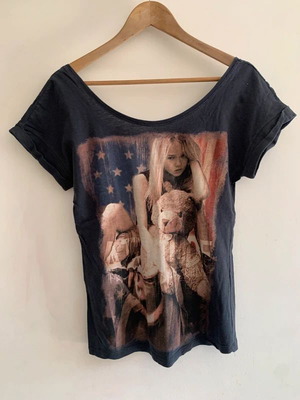 Bershka T-shirt used, size M, multicolor