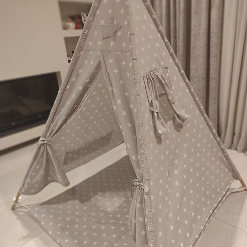Children's play tent