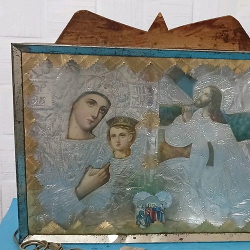 Παλιά εικόνα Παναγίας με λαμπάκι μεταχειρισμένη