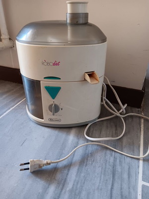 Juicer used, working and in good condition
