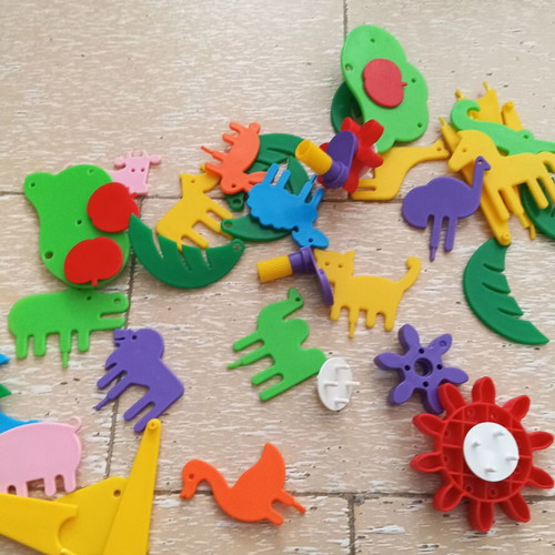 Quercetti Georello Farm construction toy like new, 111 pieces