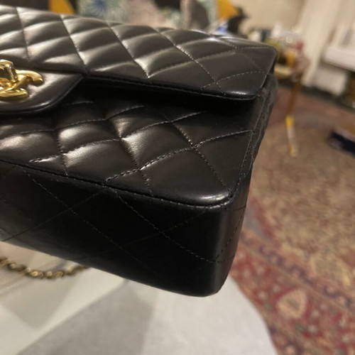 Chanel 11.12 shoulder bag like new, black and gold