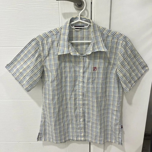Fjallraven Checked Shirt size Small like new, colorful