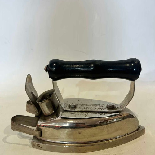 Vintage Kaza Electric iron used, Greek made 1960