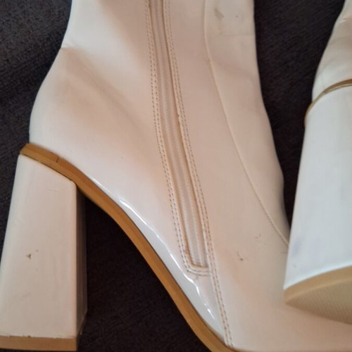 Patent leather boots new with slight defects, size 36, white