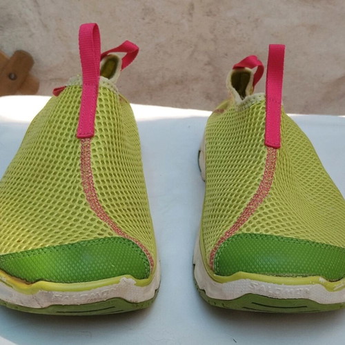 Salomon RX MOC lightweight recovery slip-on sneakers used, size 41-41.5, pink and green