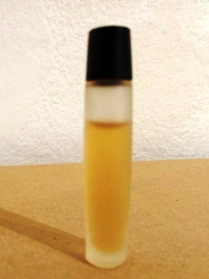 Mania Armani collectible vintage miniature perfume like new