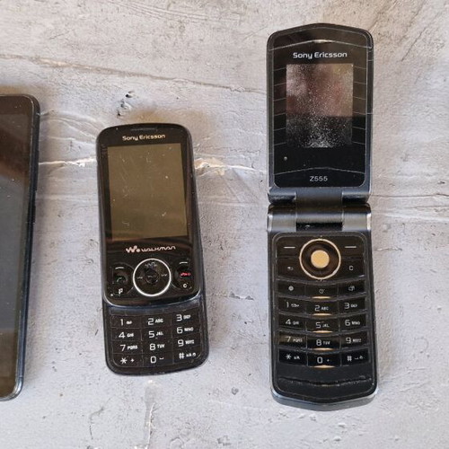 Cell phones used, pack of 4, as seen