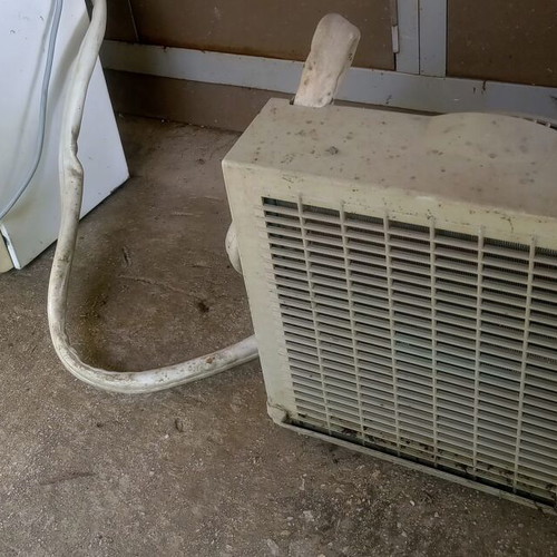 Jolly Comfort Split portable air conditioner 10,000 BTU used