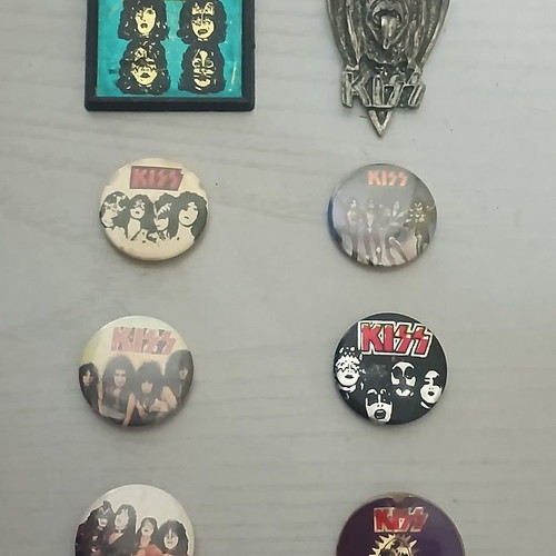 KISS pins used, pack of 2 from 1978-1985