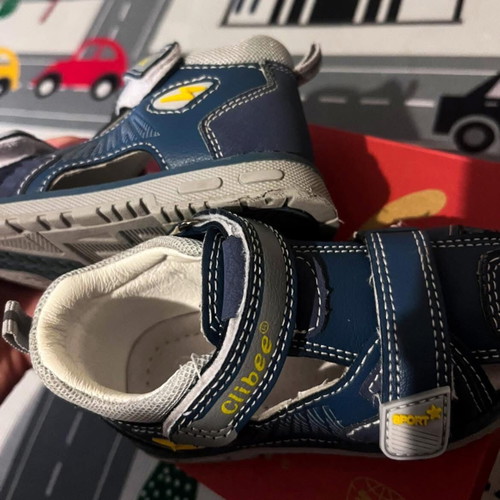 Baby shoes size 22 like new, Champion, Skechers, Clibee