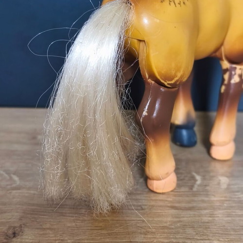 1998 Kid Kore Horse used with movable legs and neck