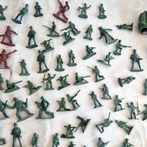 Greek Toy Soldiers used, set of 120 with two vehicles and a bomb