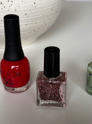 Βερνίκια νυχιών μεταχειρισμένα, σετ 6 τεμαχίων με Korres, Tommy G, HM, Essie