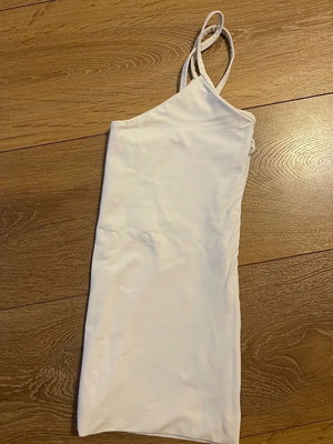 Bsb white fitted top with strap like new