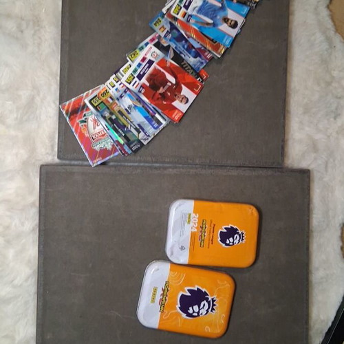 Football cards 22/23 used, few old with box