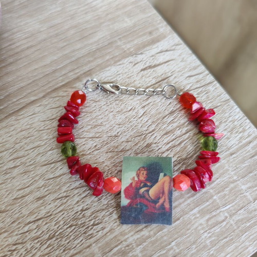 Handmade vintage Y2K bracelet with pin-up element, like new