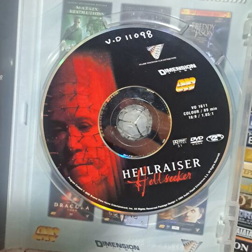 Hellraiser DVD like new, original product with subtitles