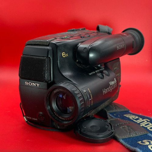 Sony CCD-TR45E Handycam camcorder used, Video8 analog