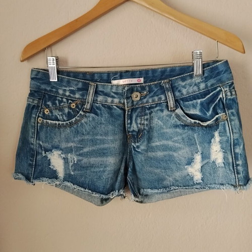 Witty women's denim shorts size XL like new, blue acid wash