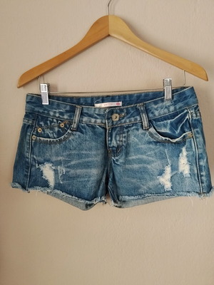 Witty women's denim shorts size XL like new, blue acid wash